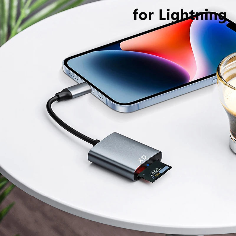 2-in-1 USB & Type-C Lightning Kartenleser Adapter