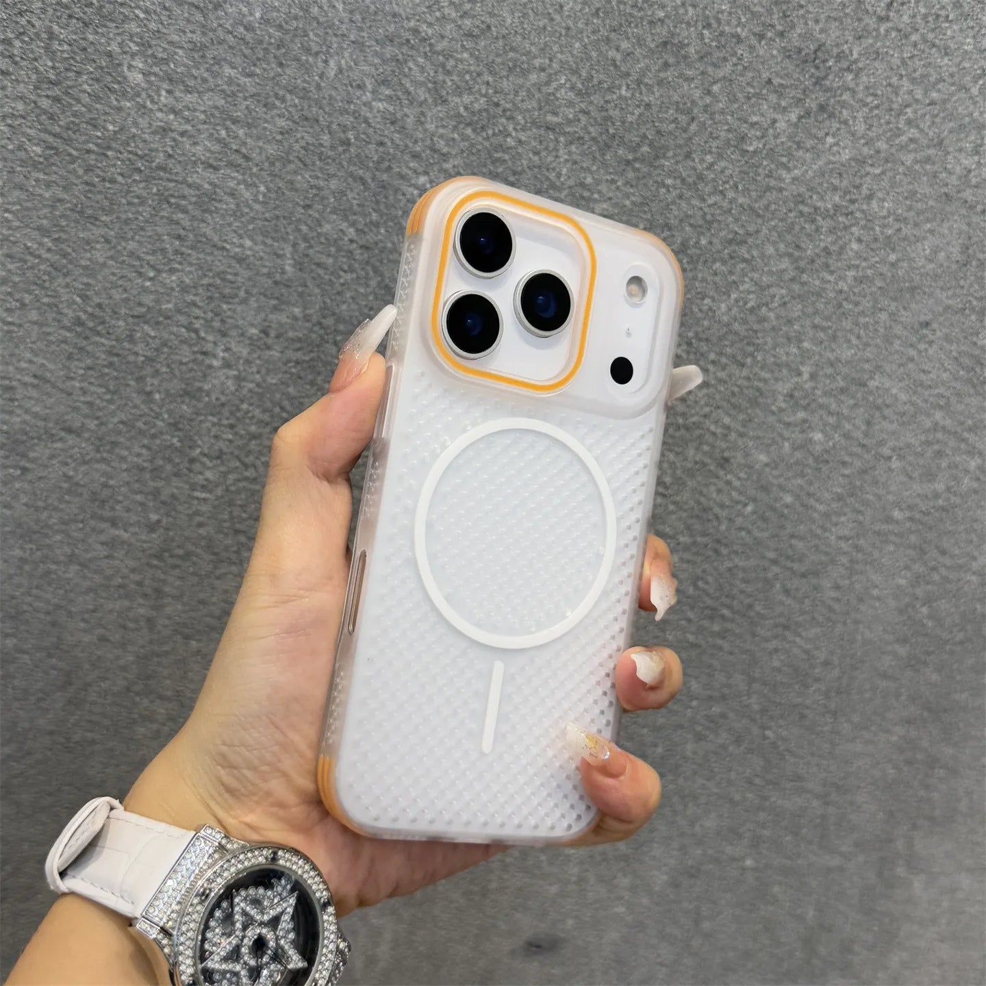 Atmungsaktive MagSafe Hülle für iPhone 17 Pro Max