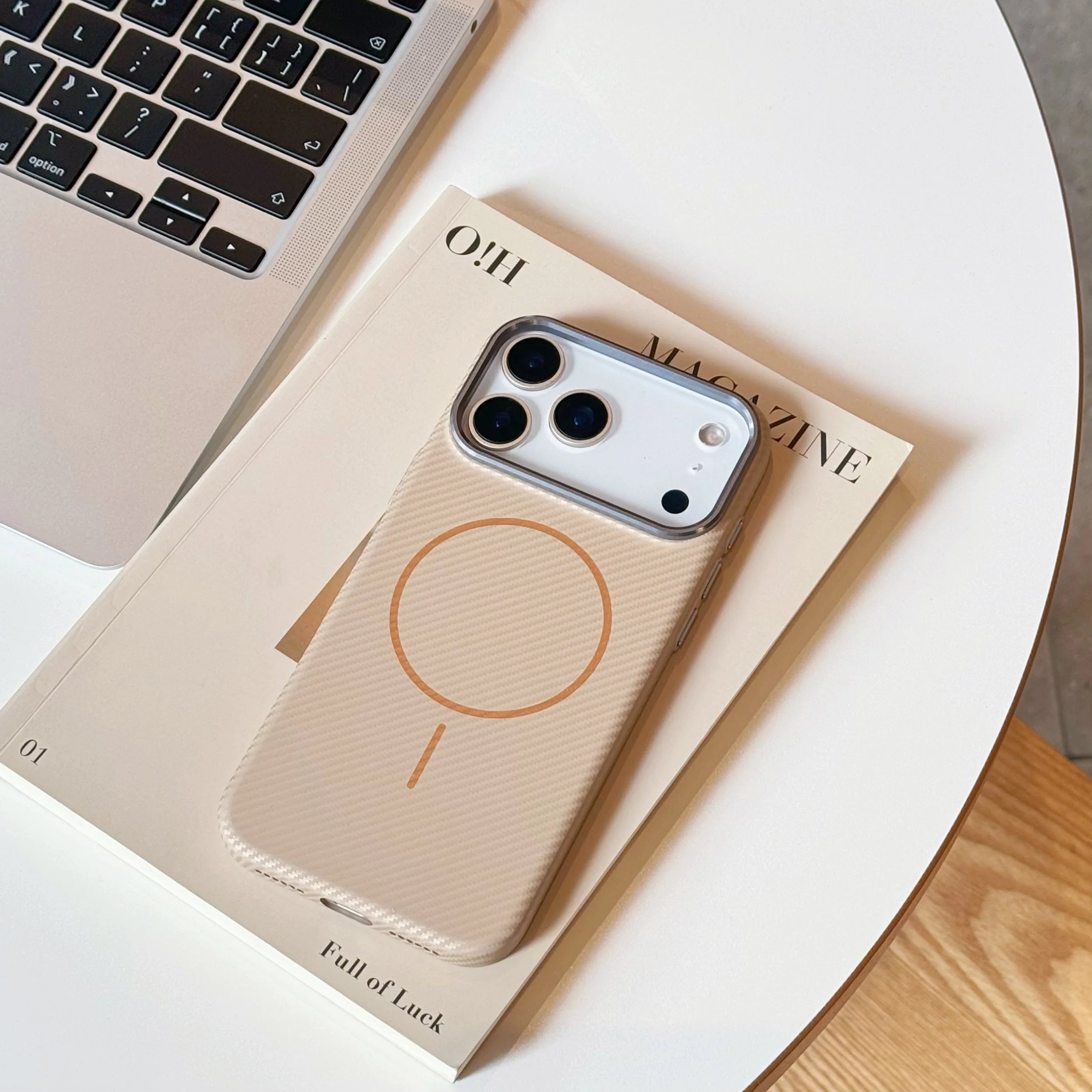 Luxuriöse magnetische iPhone 17 Pro Max Hülle 2025