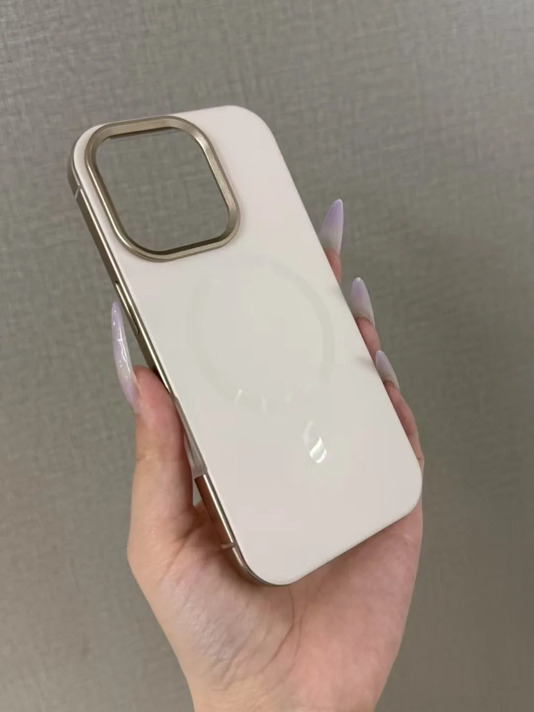 Luxus Magnet Hülle aus Aluminium für iPhone 17 – Edles Design