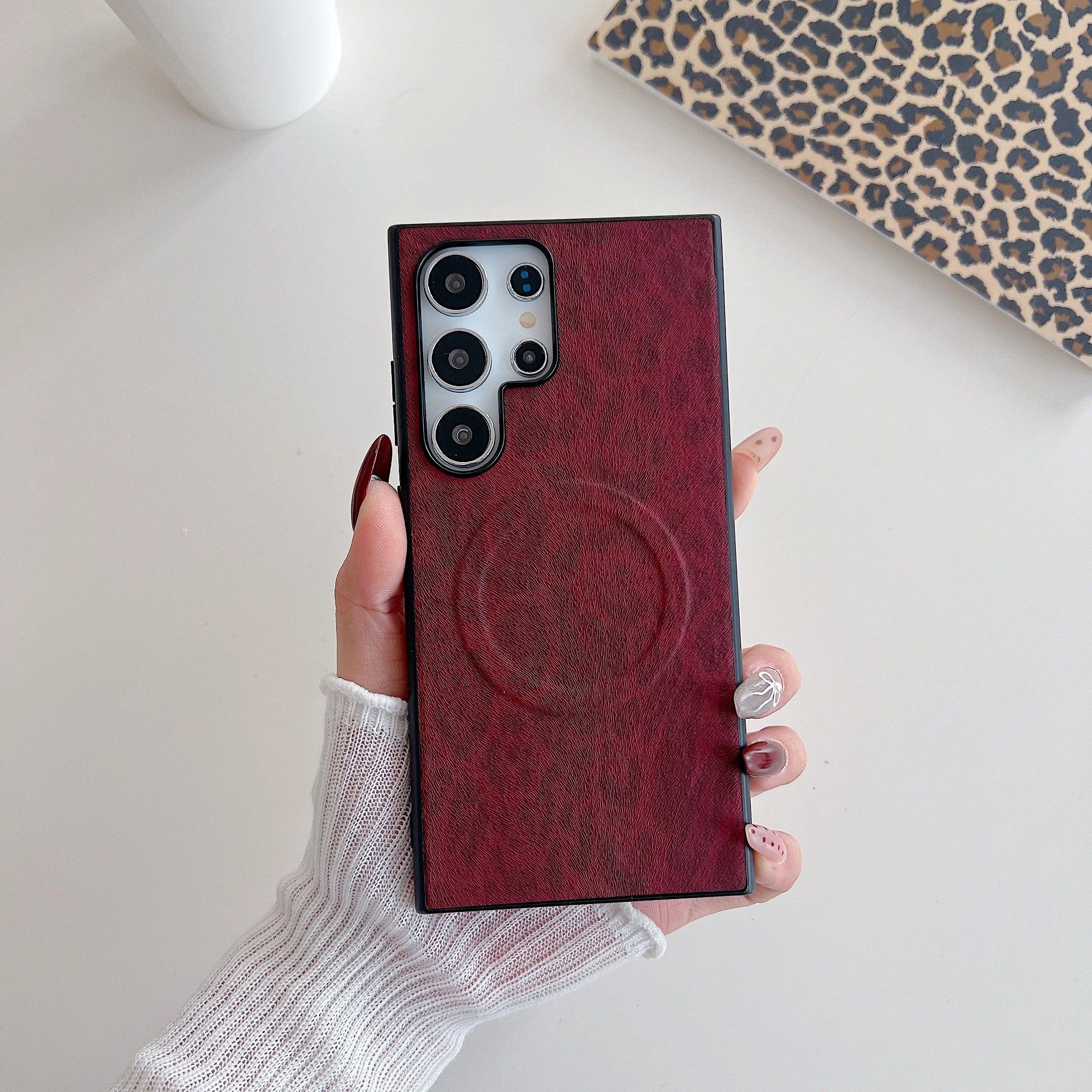 Leopard print magnetic case with MagSafe function