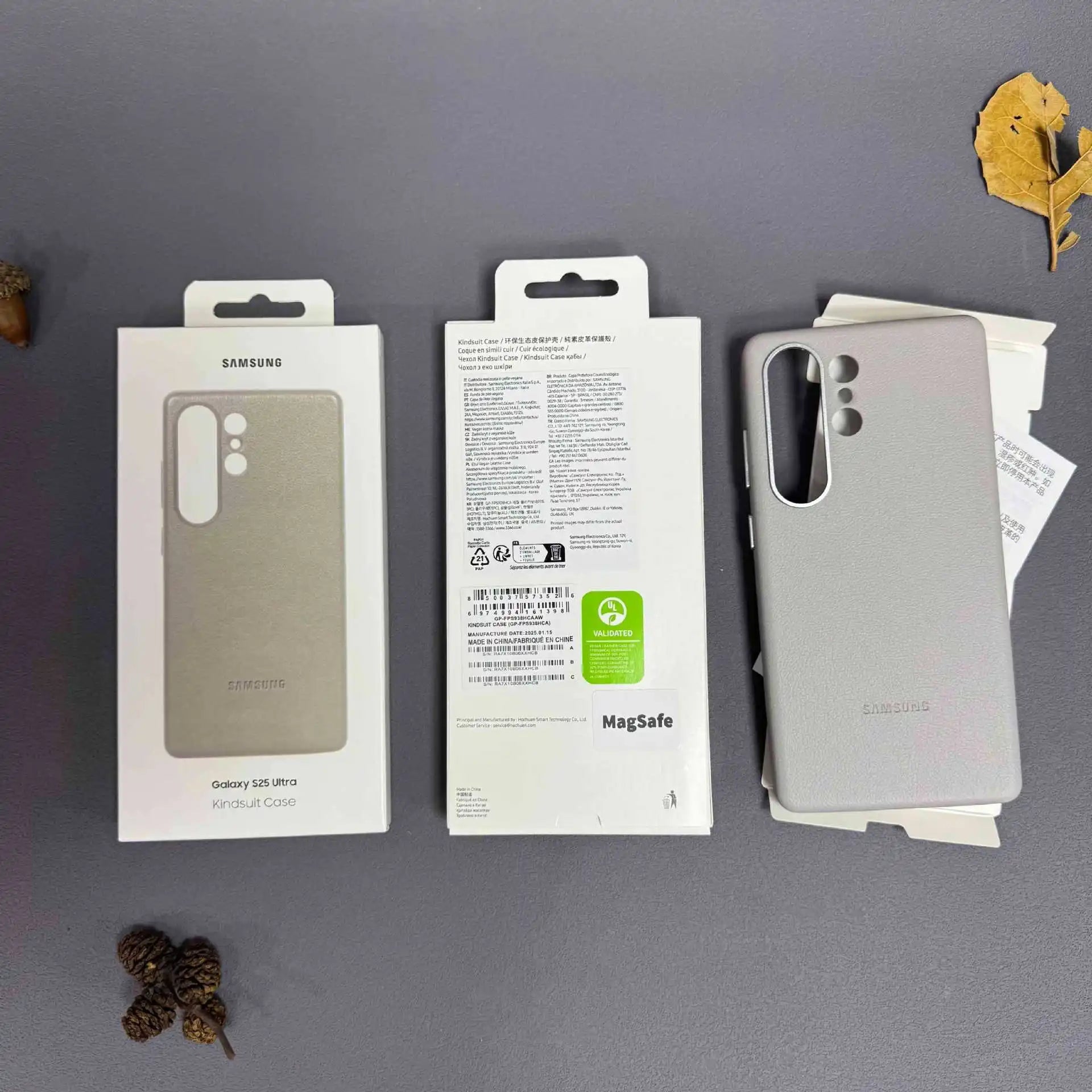 Premium Lederhülle für Samsung S25 Ultra Magnetisch