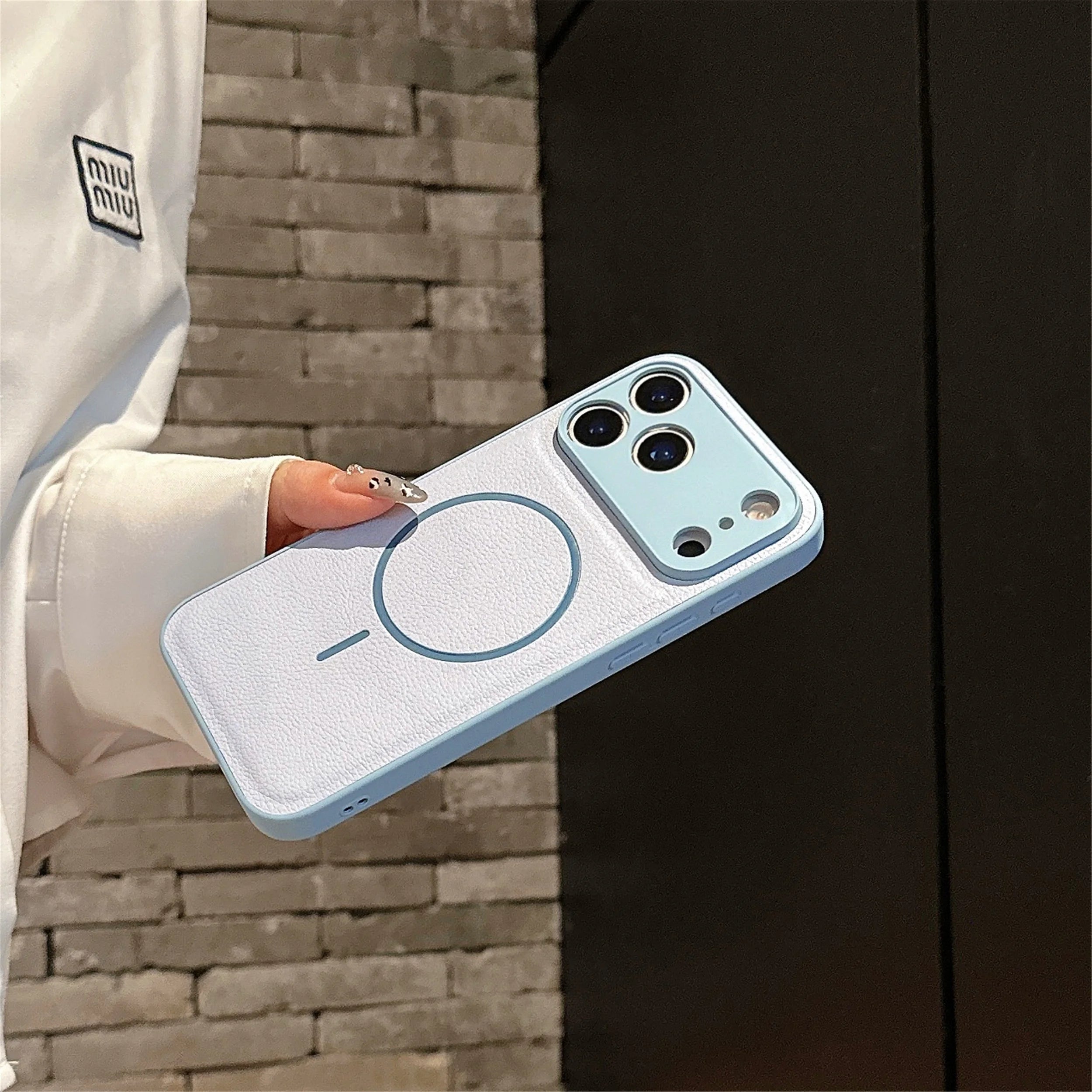 Magnetic Leather Pattern Case for iPhone 17 Pro Max