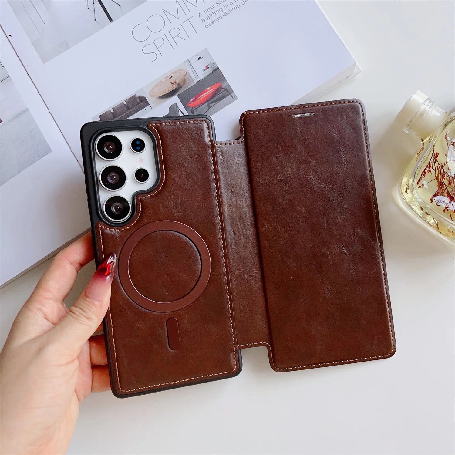 Luxus Lederhülle mit RFID & MagSafe für Galaxy S25