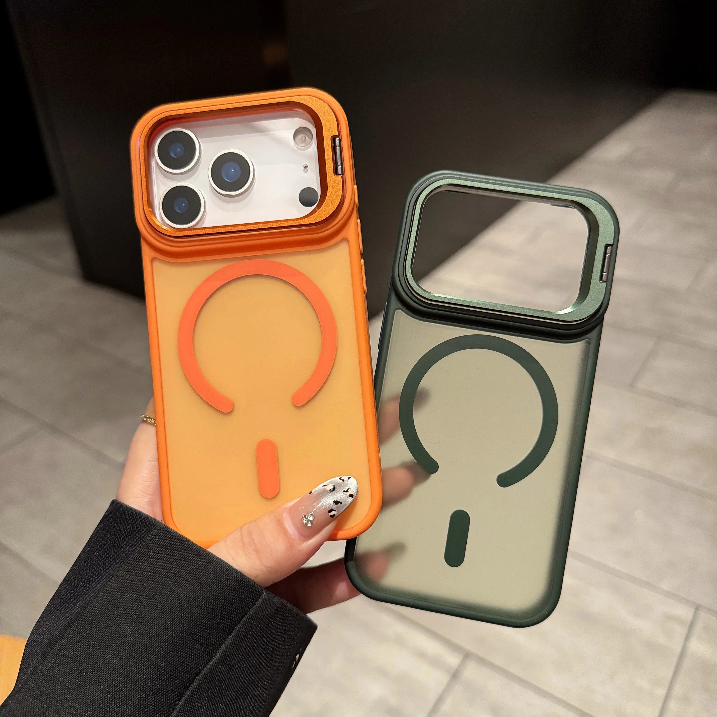 Luxus-Hülle für iPhone 17 mit Ständer & Metallring