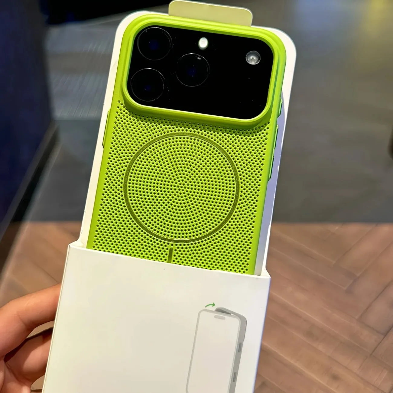 Luxus Kühl-Hardcase Magnetische Ladehülle