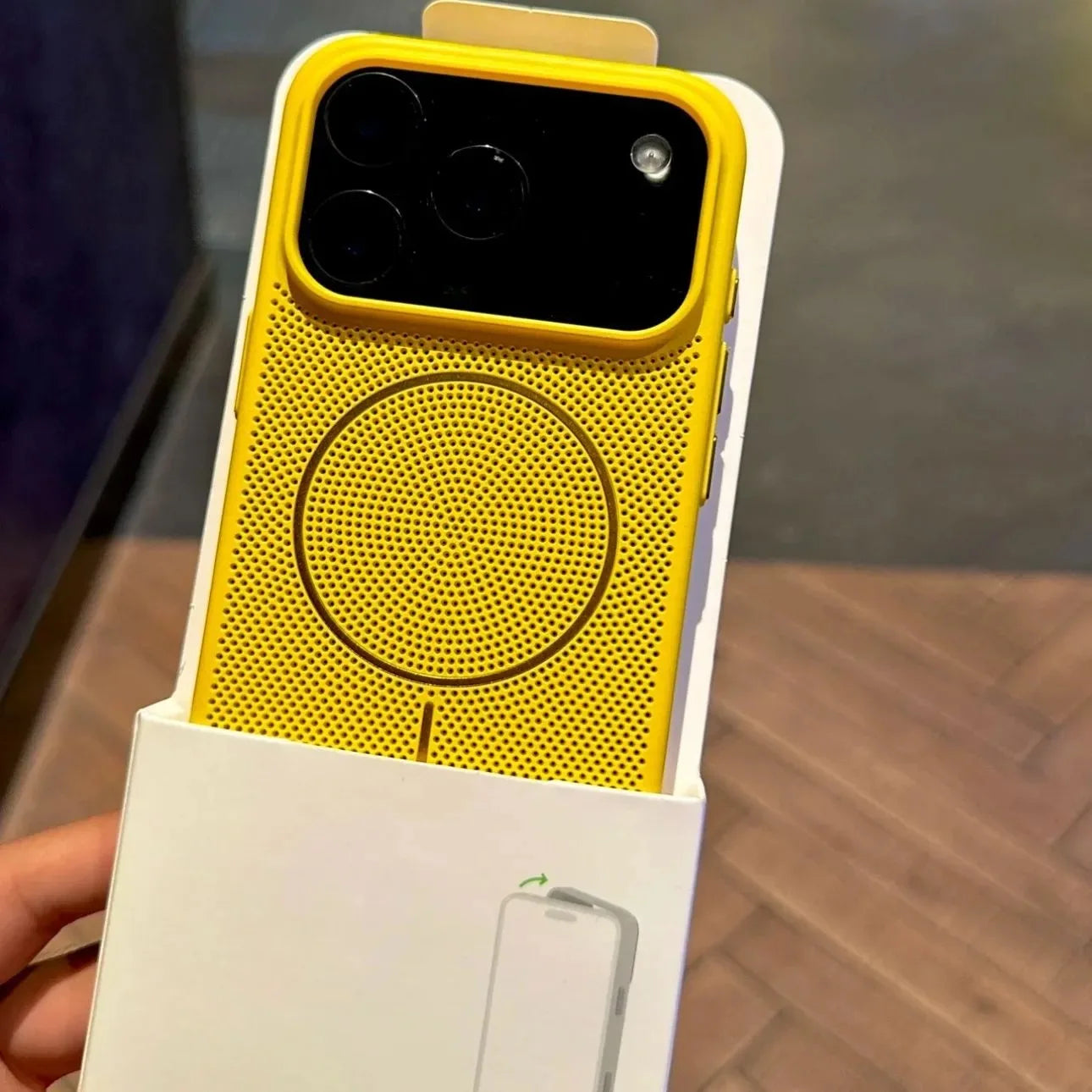 Luxus Kühl-Hardcase Magnetische Ladehülle