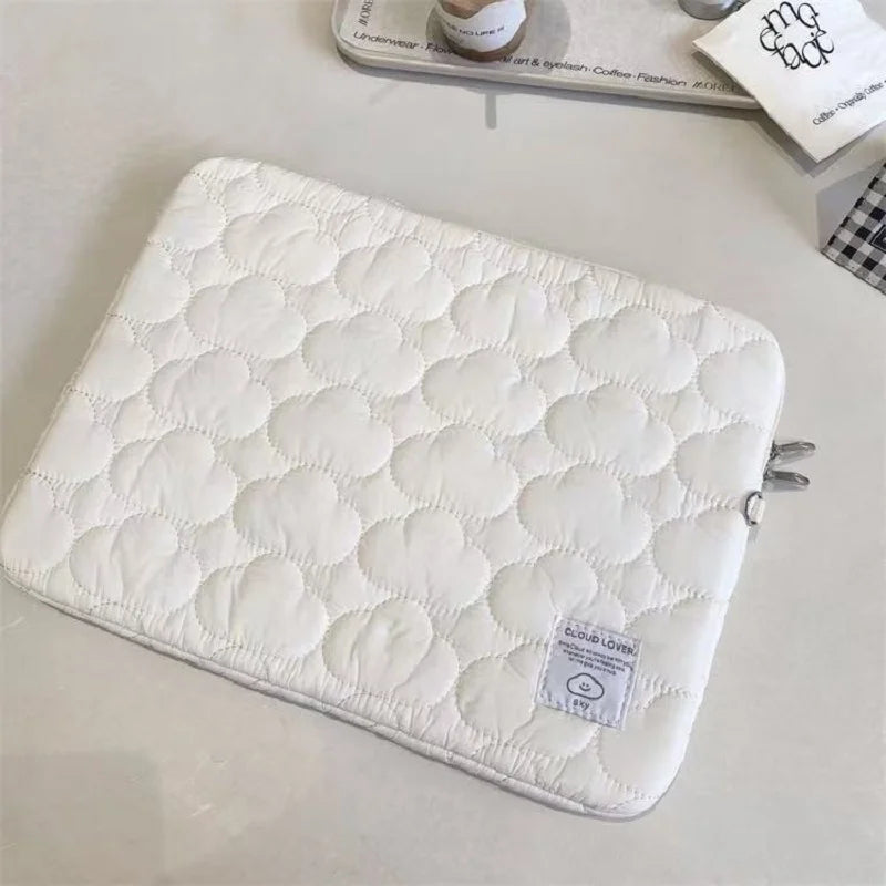 Süße Wolken Laptop- und Tablet-Hülle