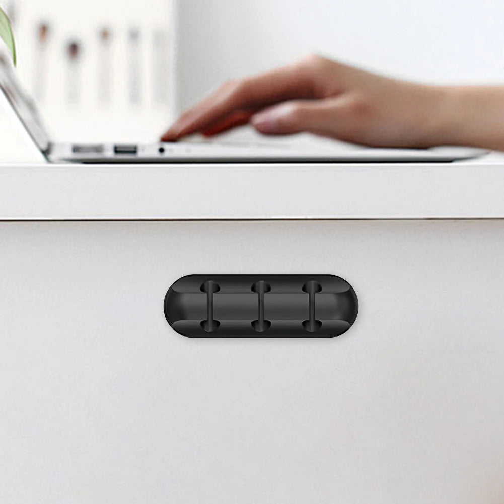 Flexible 3-Loch Desktop-Kabel-Organizer aus Silikon