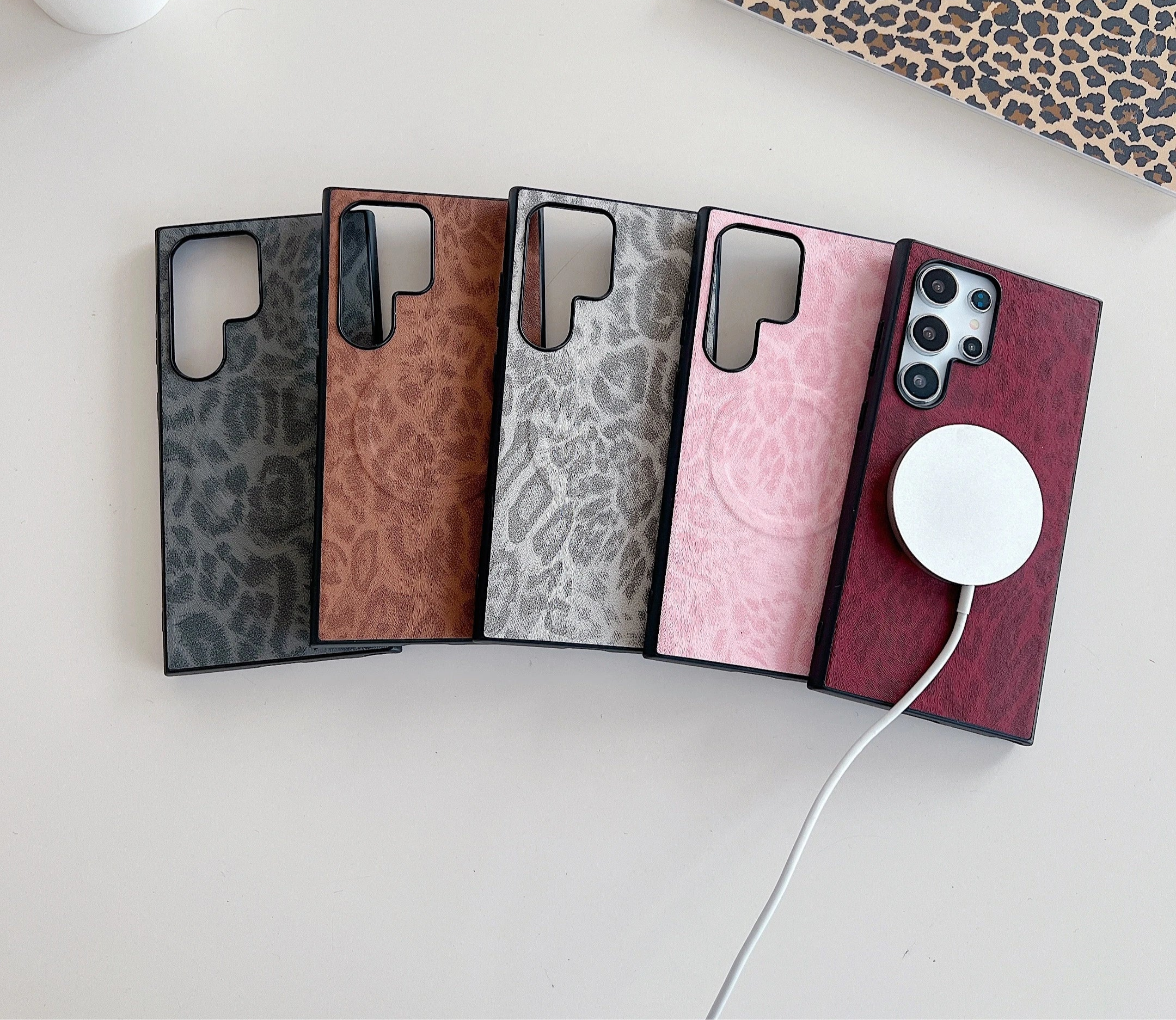 Leoparden Magnet Hülle mit MagSafe Funktion